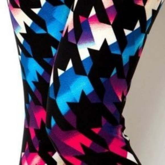 3 For $15  HOUNDSTOOTH  LEGGINGS - Picture 2 of 3